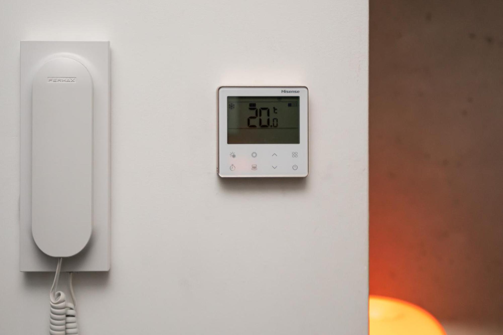 Apartments Wroc'Love By Me &301 Legnicka & Self Check-In 24H & Lift & Air Conditioning Wroclaw Bagian luar foto