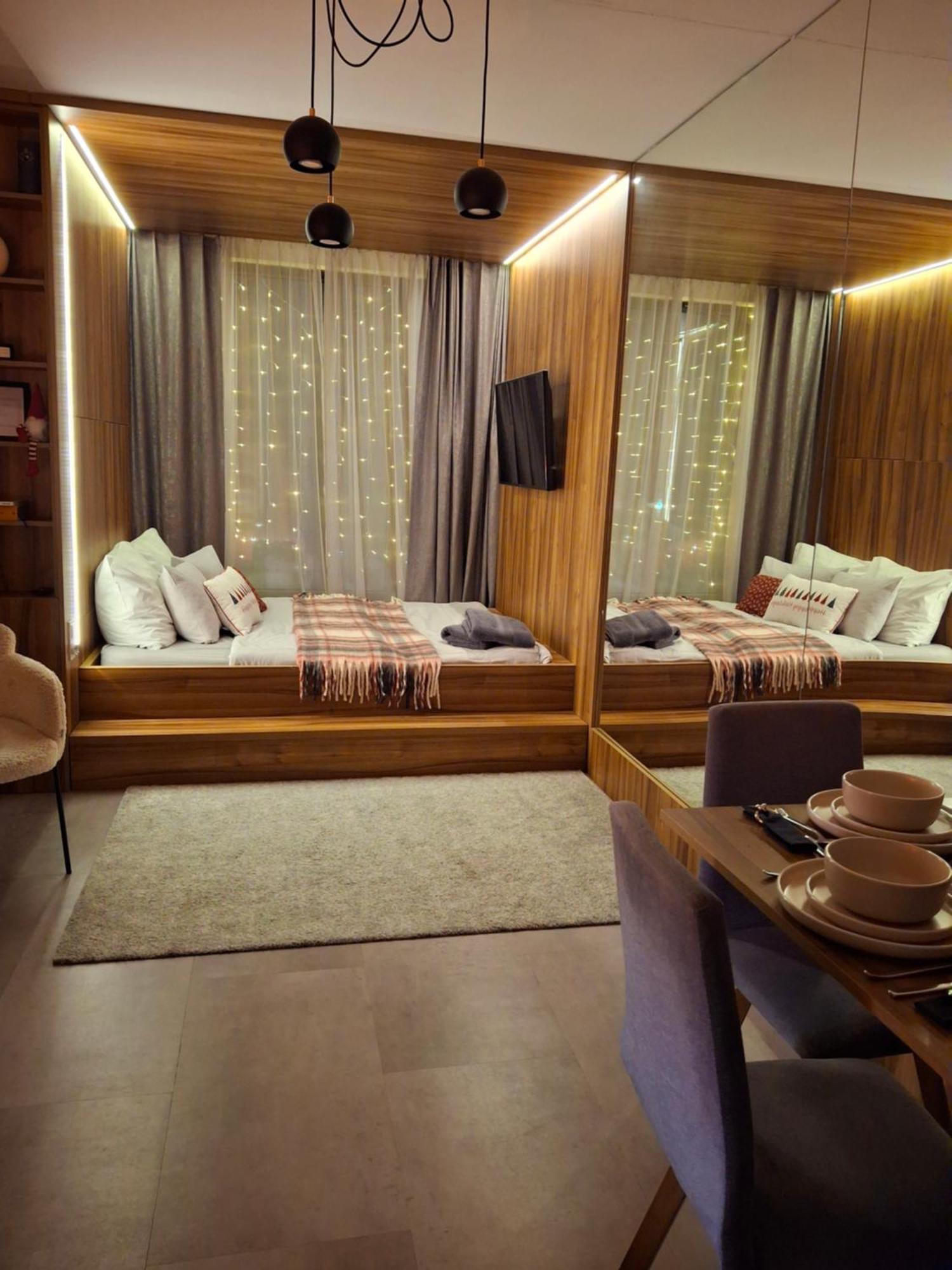 Apartments Wroc'Love By Me &301 Legnicka & Self Check-In 24H & Lift & Air Conditioning Wroclaw Ruang foto